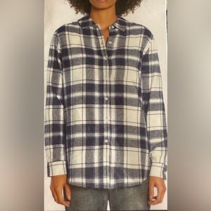 Brand new GAP Boyfriend Flannel Ariella size Small💖